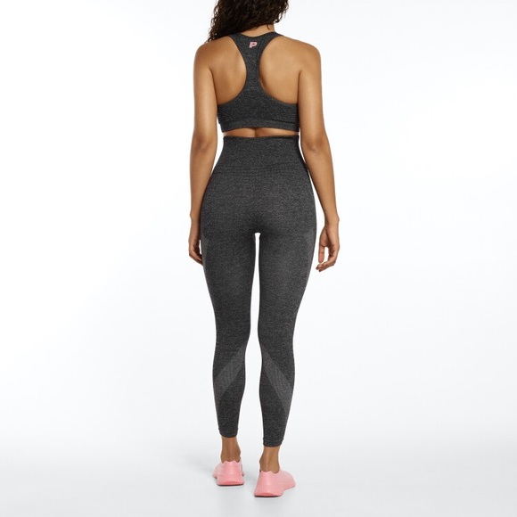 LAST CHANCE | Busy Bee Sports Bra - Picture 7 of 7